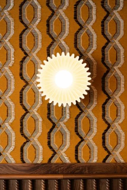Applique Art Déco en soleil rayonnant
